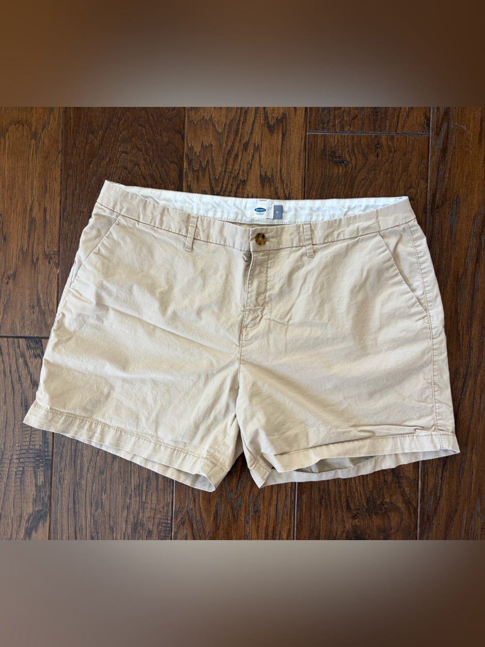 🏖️Old Navy Classic Khaki Cotton Shorts